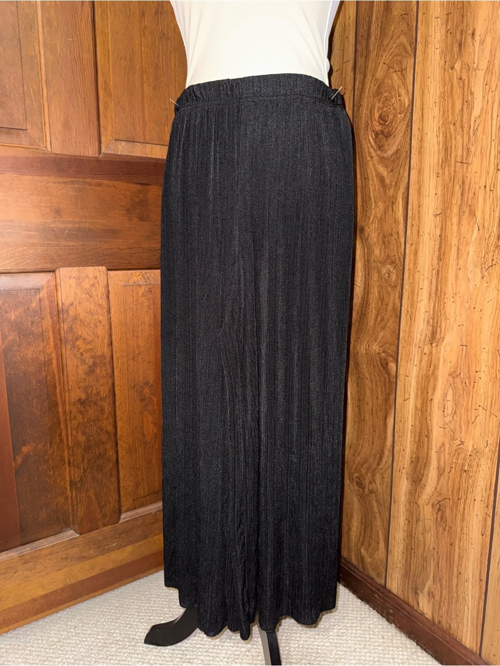 Black Pleated Maxi Skirt - Classic Women's Skirt